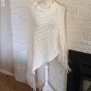 Rubi Bijoux cape NWT